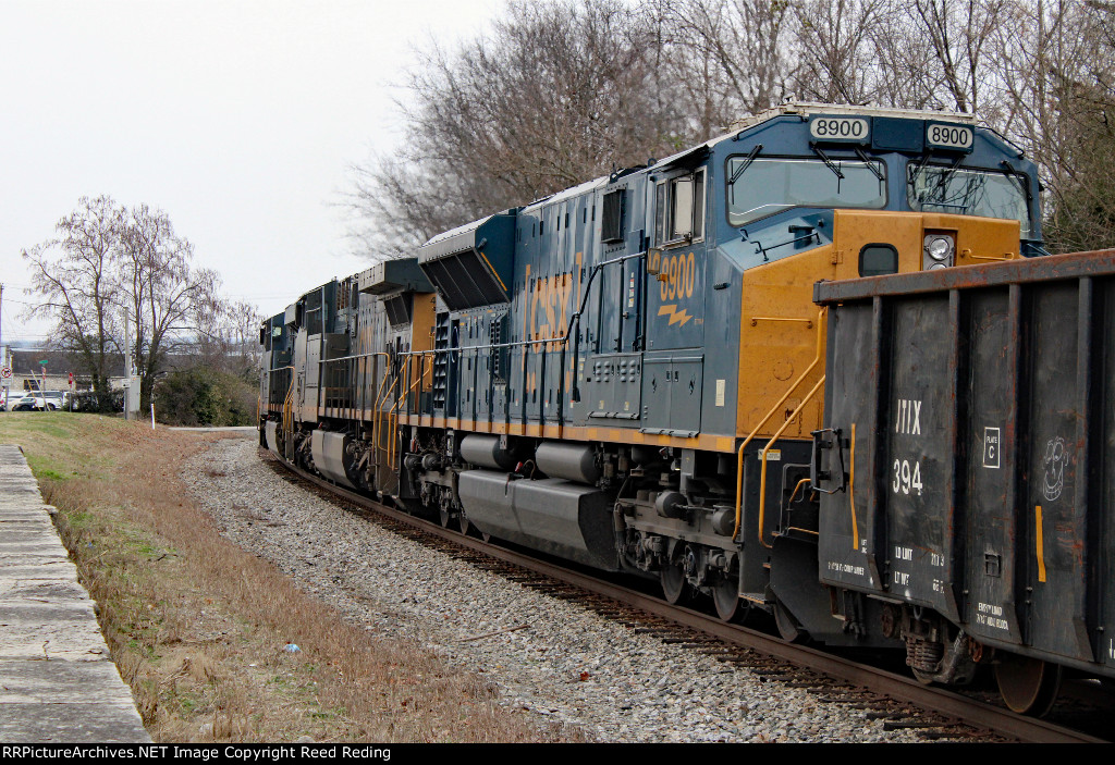 CSX 8900